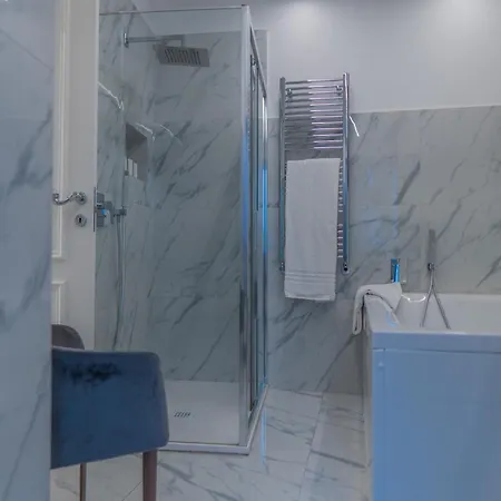 Apartment D'elite Chiaia Naples