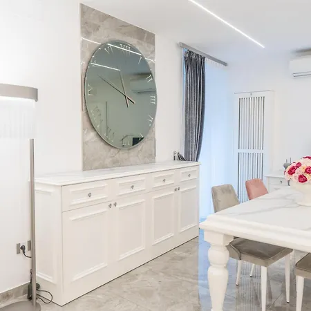 Apartment D'elite Chiaia