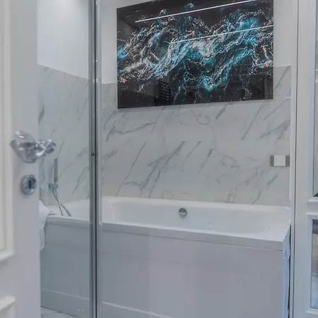 D'elite Chiaia Apartmán *