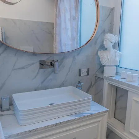 D'elite Chiaia アパート