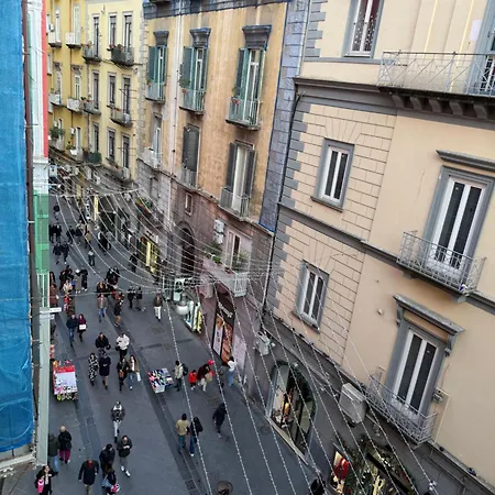 D'elite Chiaia ナポリ