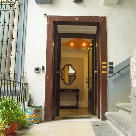 D'elite Chiaia Apartament *