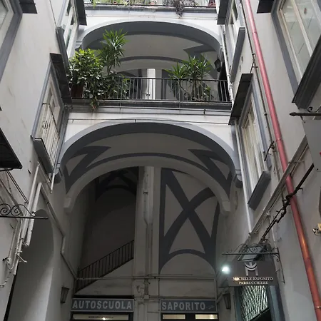 D'elite Chiaia アパート *